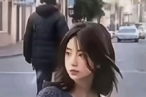 炸裂！司晓迪凌晨甩黑色吊带美照评论区从吃瓜到吐槽吵翻了天